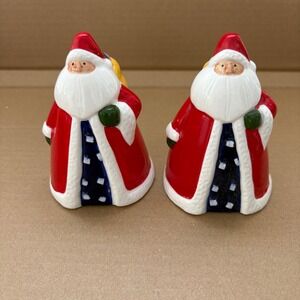 Ceramic‎ Santa Claus Salt and Pepper Shakers Christmas Holiday Decor Approx 4.5"